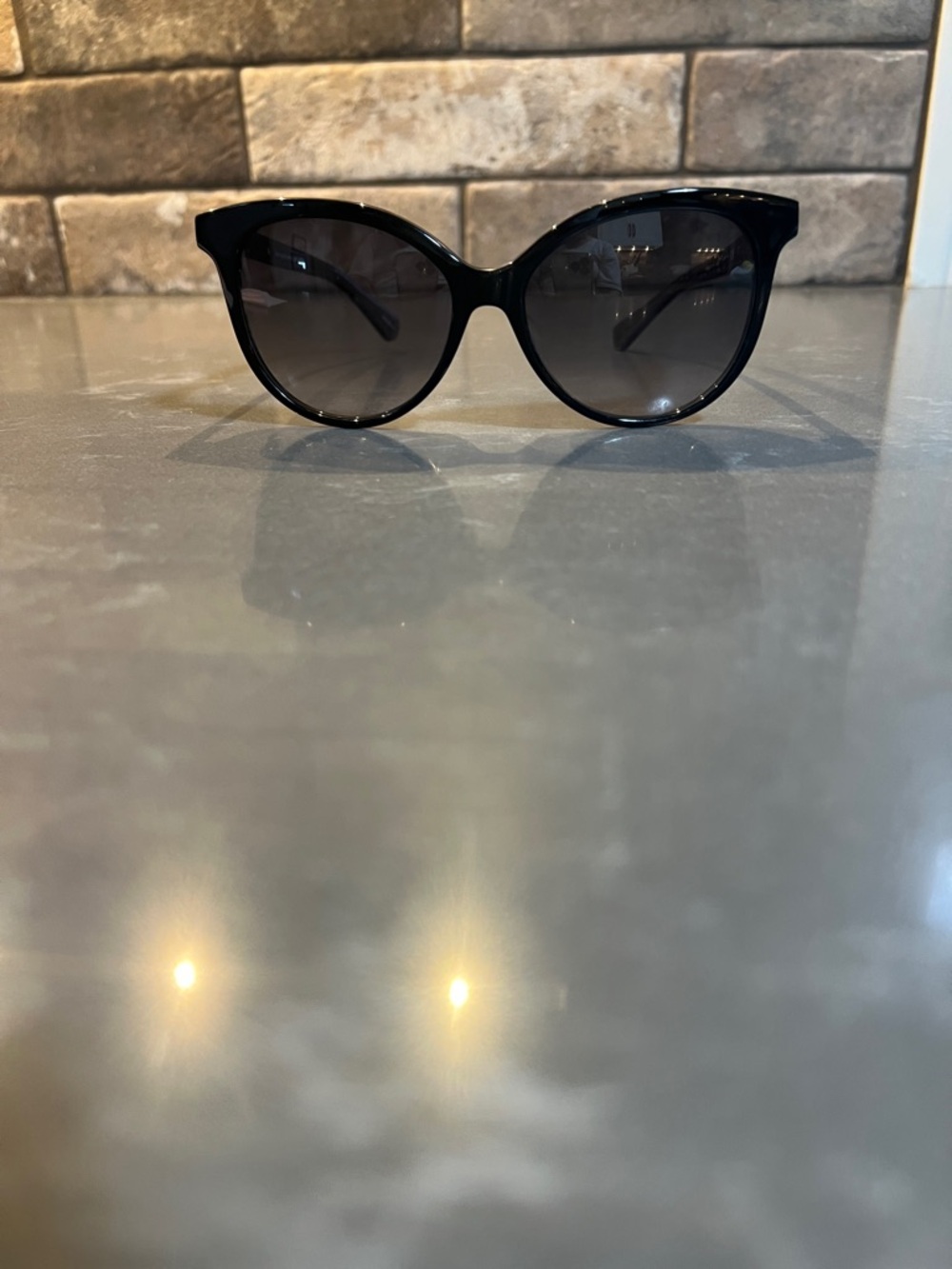 Kate Spade Kingsley Black Cat-Eye Sunglasses with Pink Case and Cloth - Picture 4 of 8